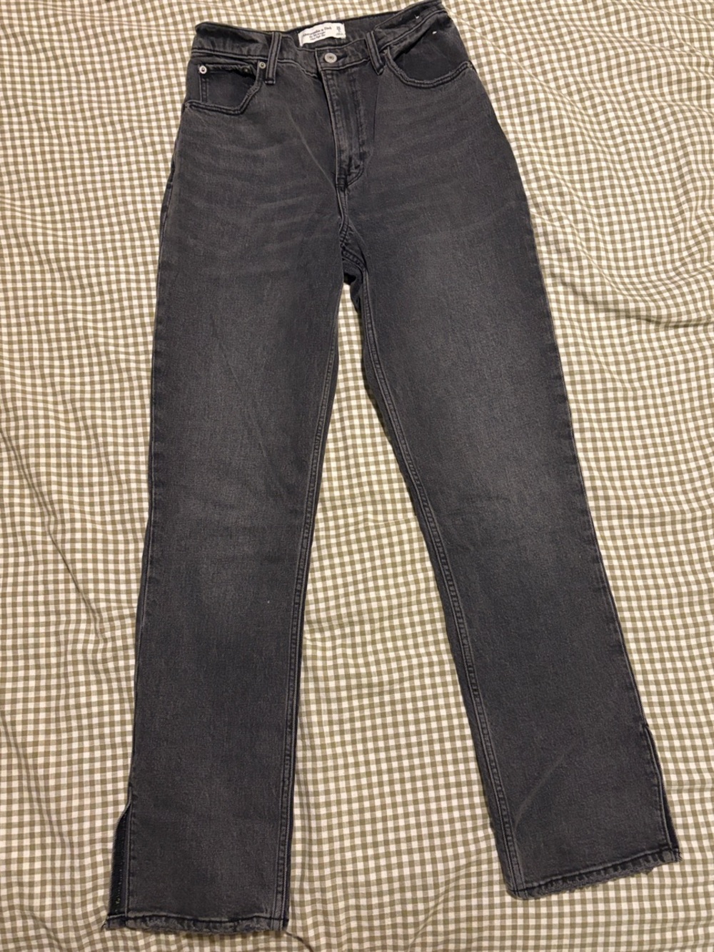 Abercrombie & Fitch Ultra High Rise ‘90s Straight Black Jeans